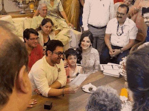 आमिर खानचे तिसरे लग्न अवैध - यूपीच्या मुफ्तीचा फतवा:म्हटले- गैर-मुस्लिम महिलेसोबत नाते गुन्हा, करणी सेना म्हणाली- अभिनेता लव्ह जिहादी