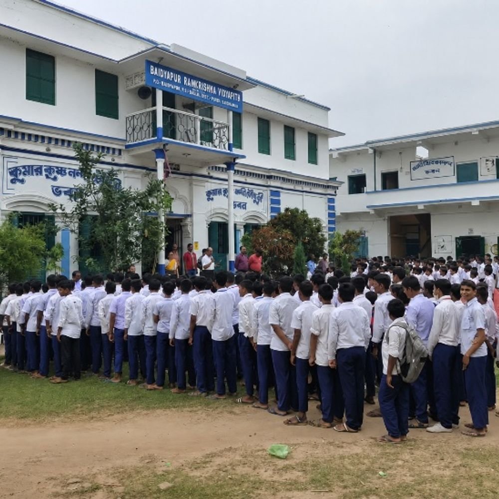50 वर्षांपूर्वीची सह-शिक्षण शाळा निघाली मुलांची शाळा:प्रशासनाने न कळवता बदल केला, 120 मुलींचे प्रवेश रद्द झाले