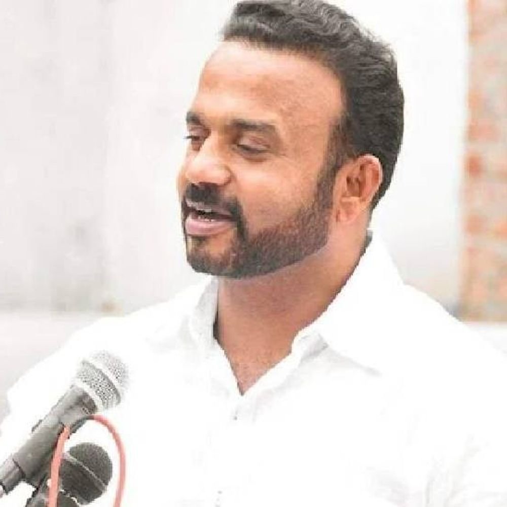 कोणतं ऑपरेशन कधी करायचं हे मला ठाऊक:जयकुमार गोरेंचा सोलापुरात शिवसेनेला टोला