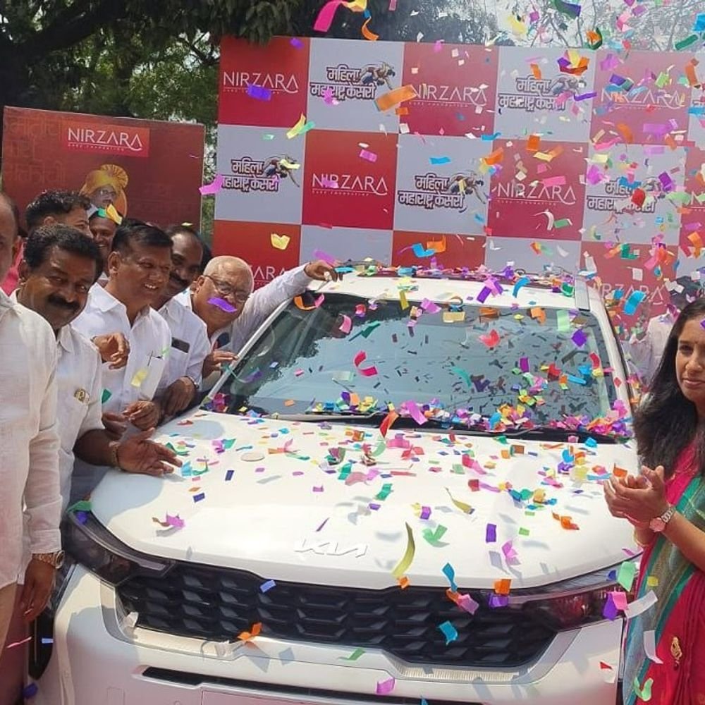 सोलापूरमध्ये रंगणार महिला महाराष्ट्र केसरी कुस्ती स्पर्धेचा थरार:विजेत्या महिलेला किया सोनेट कार, तर उपविजेती ठरणार बुलेटची मानकरी