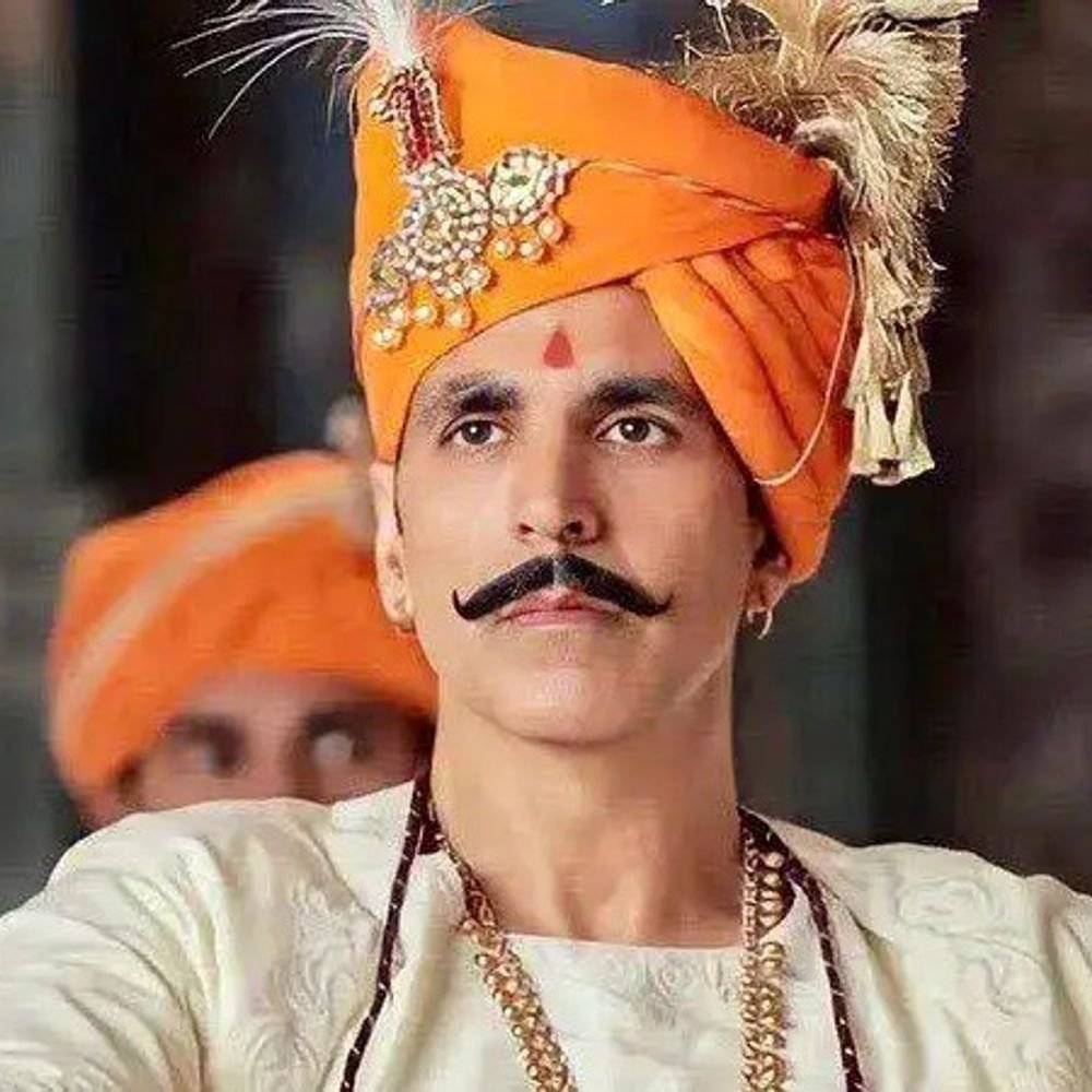 बनावट मिशांवरून अक्षय कुमारने माफी मागितली:म्हणाले- 'पृथ्वीराज' चित्रपटात तशा मिश्या वाढवणे शक्य नव्हते; चाहत्यांना वाईट वाटले असेल तर सॉरी