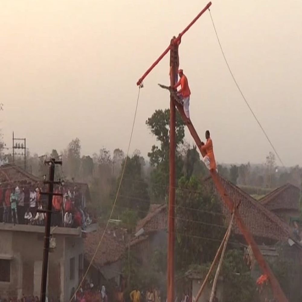 भंडाऱ्याच्या सीमेवर श्रद्धेचा महाकुंभ:१५० वर्षांची परंपरा असलेल्या 'गरदेव' यात्रेत भक्तांचा जनसागर