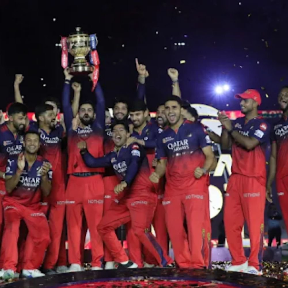 बांगलादेश IPL बंदीवर पुनरावलोकन करेल:क्रीडा मंत्री म्हणाले-स्थिती समजून घेतल्यानंतर यावर निर्णय घेऊ; सुरक्षा अहवालानंतर PSL वरही निर्णय