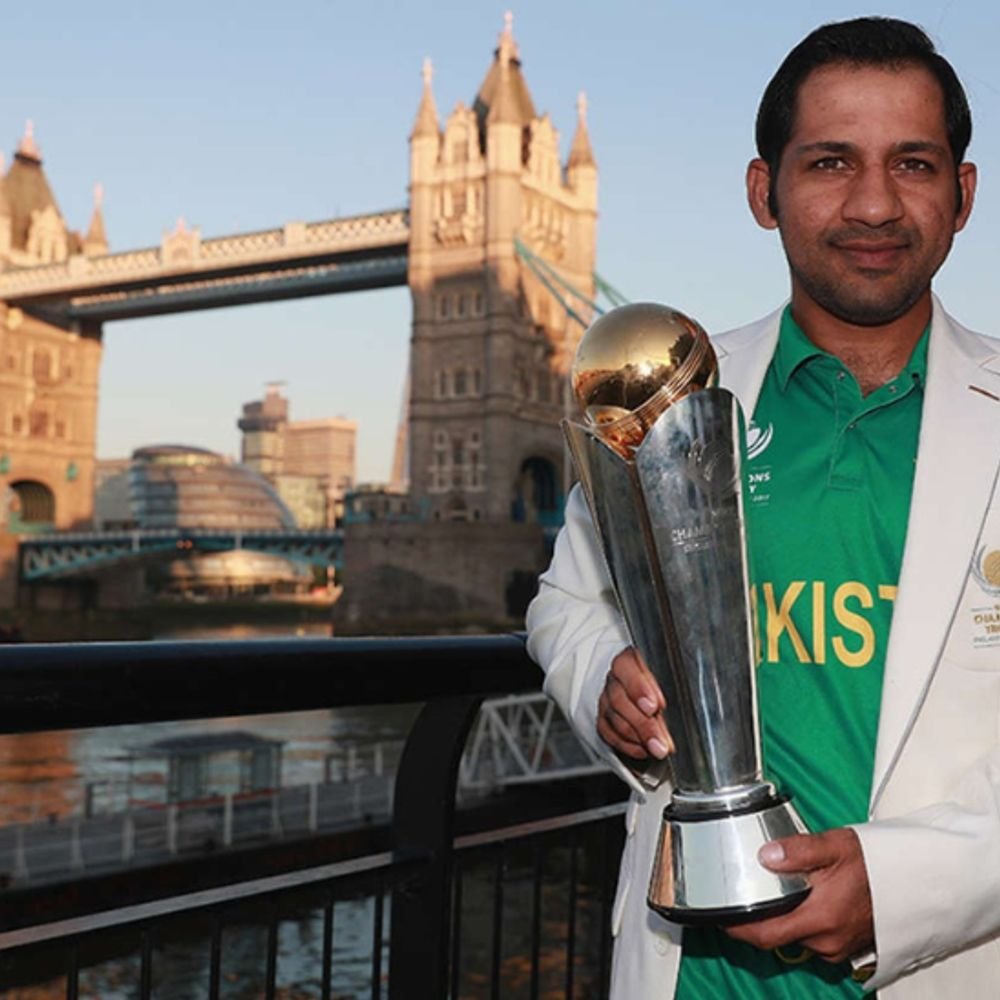 माजी पाकिस्तानी कर्णधार सरफराज अहमदची आंतरराष्ट्रीय क्रिकेटमधून निवृत्ती:भारताला हरवून चॅम्पियन्स ट्रॉफी जिंकली होती, दोन दशकांच्या कारकिर्दीत 6164 धावा केल्या