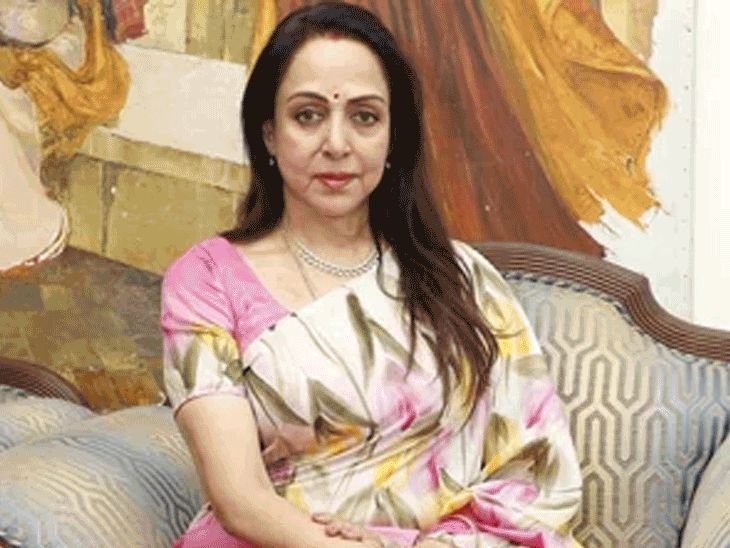 'कुटुंबात कोणतीही नकारात्मकता नाही':हेमा मालिनी यांनी धर्मेंद्र यांच्या निधनानंतर कुटुंबात तणावाच्या अफवांना फेटाळले