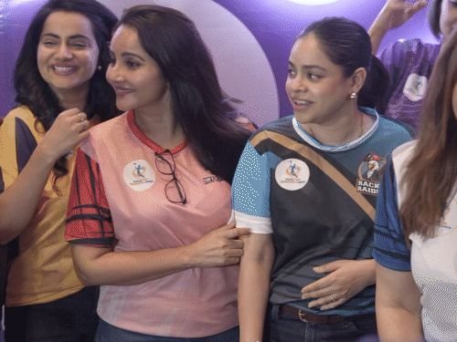 IPBL सुरू, बॅडमिंटनमध्ये मनोरंजन व स्टार्सचा संगम:टीव्ही स्टार्स टीम ओनर बनले, युवा खेळाडूंना मोठे व्यासपीठ मिळाले, सामने रोमांचक व ग्लॅमरस असतील