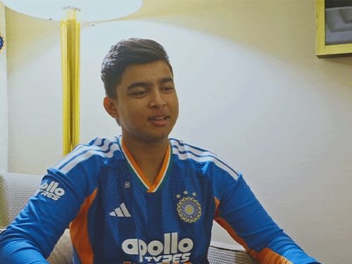 वैभव सूर्यवंशीला टीम इंडियाची 3 नंबरची जर्सी मिळाली:म्हटले- आनंद व्यक्त करण्यासाठी शब्द नाही, आयर्लंड-इंग्लंड दौऱ्यावर रवाना