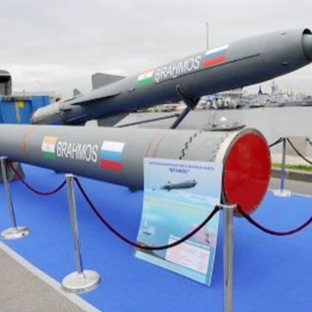 ब्रह्मोस क्षेपणास्त्र प्रणाली इंडोनेशिया खरेदी करणार:$200 दशलक्ष ते $350 दशलक्षच्या करारावर चर्चा सुरू; यापूर्वी फिलिपिन्सने खरेदी केली होती