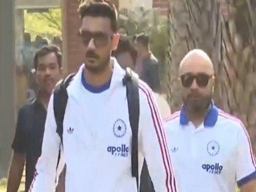 पाकिस्तानला हरवून अहमदाबादला पोहोचली टीम इंडिया:18 फेब्रुवारी रोजी नेदरलँड्सशी सामना; भारताने सुपर-8 मध्ये स्थान मिळवले आहे