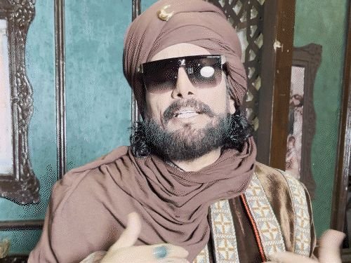 आकाशदीप म्हणाला- सलमानने माझे आयुष्य खराब केले नाही:नागिन 7 च्या अभिनेत्याचे ₹5 कोटींचे आव्हान, शोमध्ये ड्रॅगन बनून परतली कनिका मान