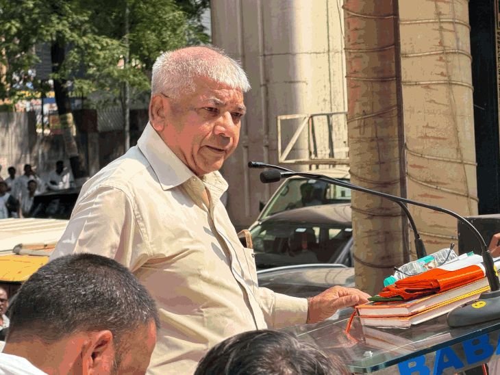 नागपुरात RSS विरोधात वंचित-काँग्रेसचा जनआक्रोश मोर्चा:संघाच्या देशभक्तीवर आंबेडकरांचे प्रश्नचिन्ह, 'एपस्टीन फाईल'वरून मोदींविरोधात घोषणाबाजी