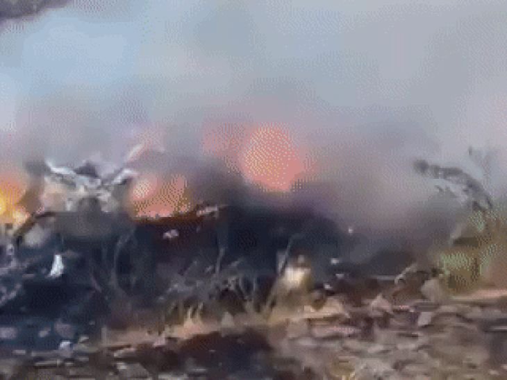 अजित पवारांच्या अपघाताचा नवा VIDEO:अगोदर विमान कोसळले नंतर स्फोट झाला; स्फोटानंतर घाबरून गावकरी घटनास्थळाहून पळाले