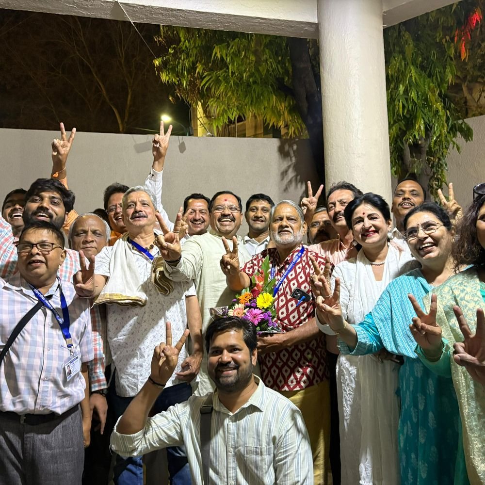 साहित्य परिषदेच्या निवडणूकीत सत्तापालट:विद्यमान कार्यकारिणीला पराभवाचा धक्का, प्रमुख पदांवर विरोधी पॅनेलचा विजय