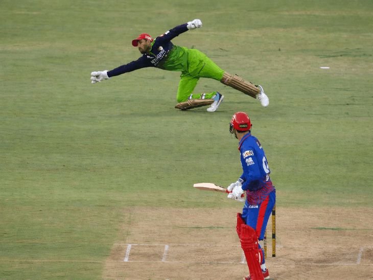 IPL ला 19 वर्षे पूर्ण झाली, कोहली 19 धावांवर बाद:जितेशचा सिंगल हँड कॅच; RCB एकाच मैदानावर 100 सामने खेळणारी पहिली टीम