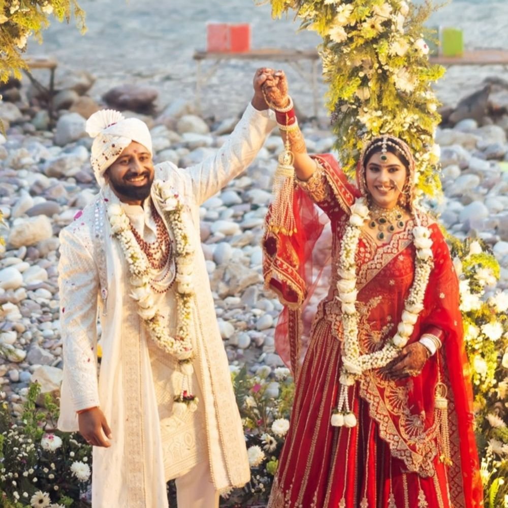 बिग-बॉस फेम रजत दलालने अचानक लग्न केले:इंस्टाग्रामवर वधूसोबत फोटो शेअर केले; म्हटले- ही जीवनाच्या नव्या पैलूची सुरुवात आहे