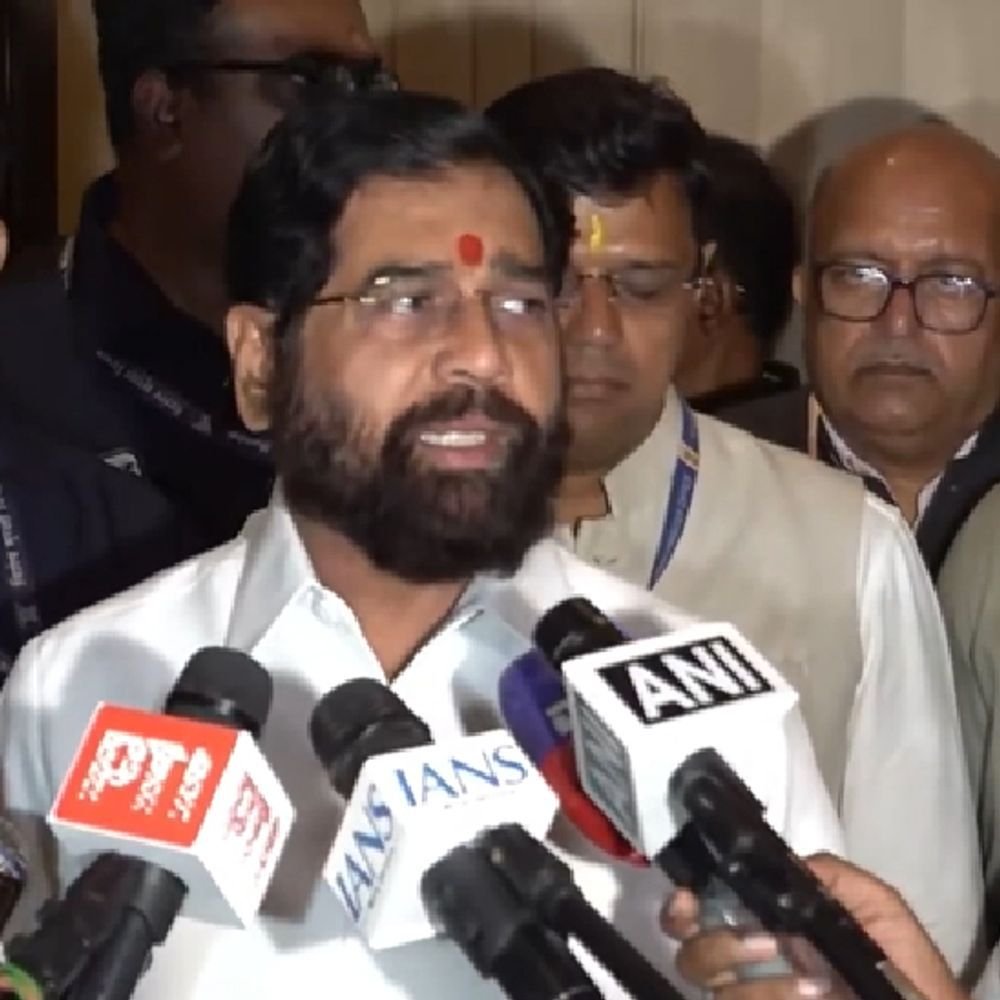 लाल किल्ल्यावरून ‘वंदे मातरम्’चा जयघोष ऐतिहासिक क्षण:उपमुख्यमंत्री एकनाथ शिंदेंकडून पंतप्रधान मोदींच्या निर्णयाचे स्वागत