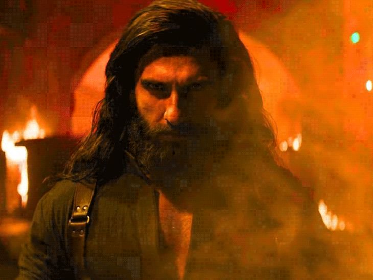 धुरंधर पाहून परेश रावल म्हणाले:हा फक्त एक चित्रपट नाही तर एक गाथा; आदित्य धरच्या ‘उरी’मध्ये केले आहे काम