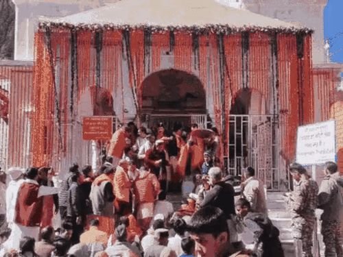 गंगोत्री धाममध्ये दर्शनासाठी नवीन व्यवस्था लागू:दिवसा 2 तासांची वेळ वाढवली, गंगा आरतीनंतर रात्री 10 वाजेपर्यंत पुन्हा उघडतील दरवाजे