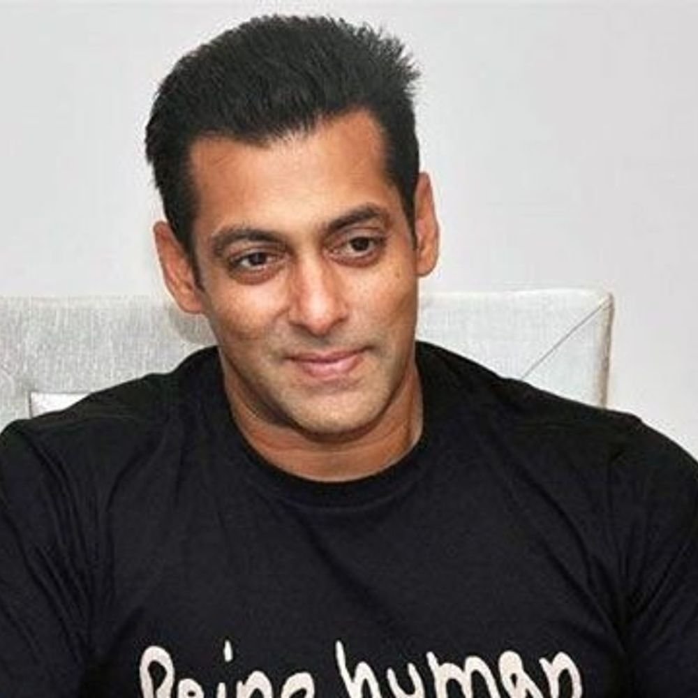 सलमान खानचे ट्रोलर्सला उत्तर:म्हणाला- काहींना रोमँटिक लुक वाटतो, मी कर्नल आहे, जो टीम आणि जवानांना प्रोत्साहन देतो