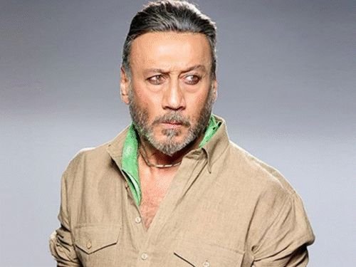 'सलमान खानला पहिला चित्रपट मी मिळवून दिला होता':जॅकी श्रॉफ म्हणाले- मी सलमानचे फोटो घेऊन अनेक ठिकाणी जात असे