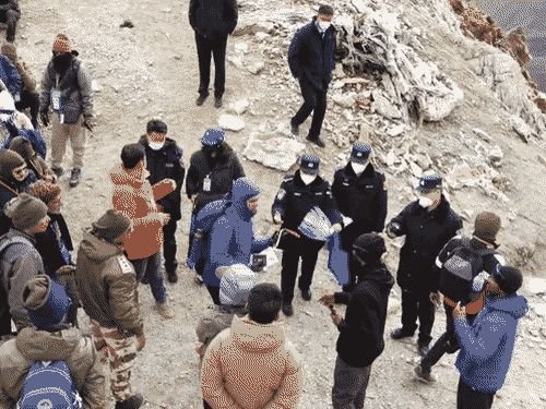 कैलास मानसरोवर यात्रेचा पहिला गट चीनमध्ये पोहोचला:लिपुलेख खिंडीत चिनी सुरक्षा यंत्रणांनी कागदपत्रे तपासली, दुसरा गट गुंजीला पोहोचला