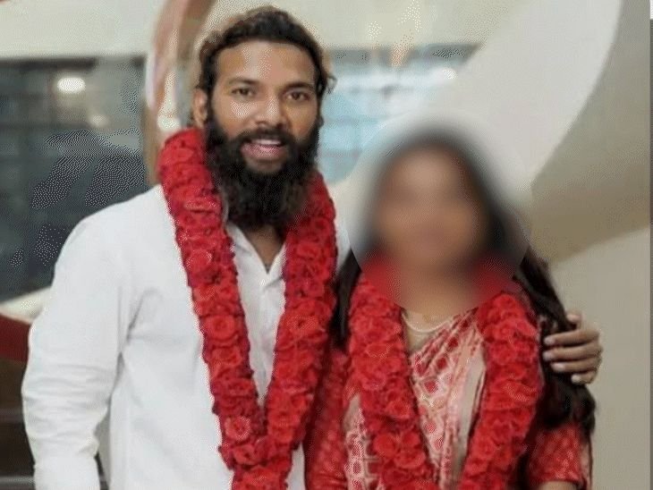 कुंभ व्हायरल गर्ल लग्नानंतर एका महिन्यातच गर्भवती:पती म्हणाला- डॉक्टरांनी बेड रेस्ट सांगितला, पोलिसांसमोर हजर होणार नाही