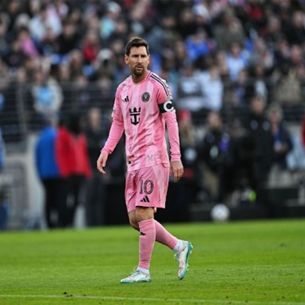 मेस्सीने 900 गोलचा टप्पा गाठला:रोनाल्डोच्या क्लबमध्ये सामील, 1142 सामन्यांमध्ये कामगिरी; इंटर मियामी कॉन्काकफ कपमधून बाहेर