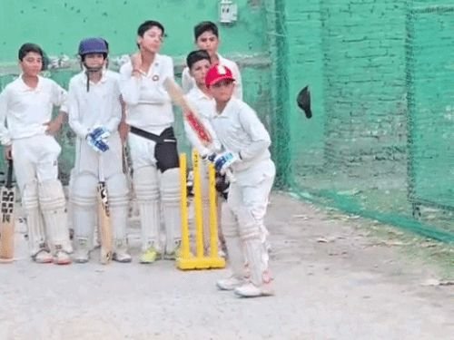 विराट कोहलीला भेटल्यानंतर बदलले चिमुकल्याचे आयुष्य:सेलिब्रिटी बनला, सर्वजण म्हणतात- ज्युनियर चीकू, 3 कंपन्यांच्या जाहिराती केल्या, मॉडेलिंगच्याही ऑफर मिळाल्या
