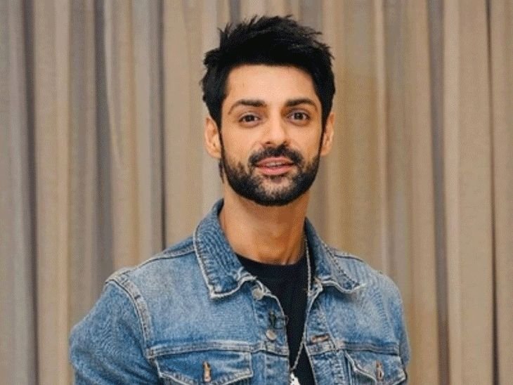 करण वाहीने मांसाहार सोडला अन् तुळशीची माळ घातली:म्हटले- आजाराने त्रस्त होता; प्रेमानंद महाराजांचे व्हिडिओ पाहून माझ्यात बदल झाला