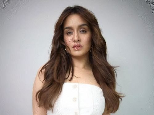 श्रद्धा कपूरने जुहू येथील घराची लीज वाढवली:दरमहा 6 लाख रुपये भाडे देणार, 12 महिन्यांचा करार 72 लाखांत