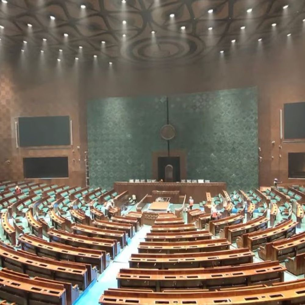 2029 च्या निवडणुकीपूर्वी 33% महिला आरक्षण लागू होईल:लोकसभा जागा वाढून 816 होतील, महिला खासदारांची संख्या 273 पर्यंत पोहोचेल