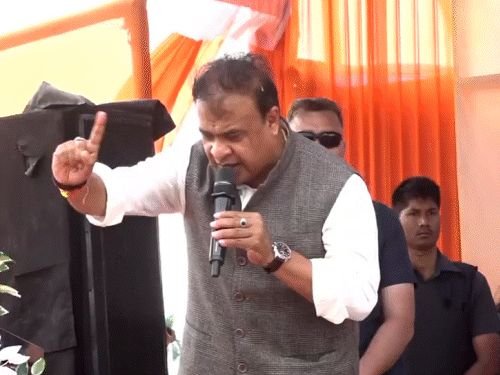 हिमंता म्हणाले- बांगलादेशींना लाथ मारून परत हाकलू:मी आसाममधून हाकलून देतो, तेव्हा ममताजी बंगालमध्ये त्यांना वधूप्रमाणे बोलावून घेतात