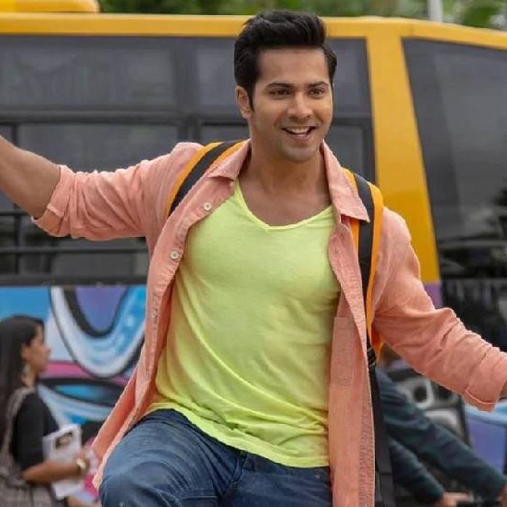 है जवानी तो इश्क होना है:वॉर ड्रामानंतर आता कॉमेडीकडे परतणार वरुण, डबल रोल करणार