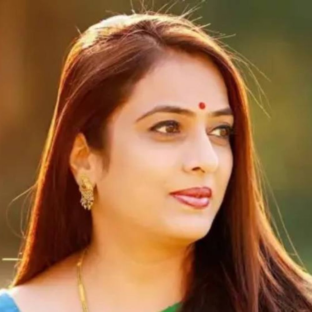 पुरोगामी विचार तुमच्या झेपण्यापलिकडचे, त्यामुळे फार बाता मारून नका!:सुनेत्रा वहिनीही त्याच कुटुंबाच्या, रोहिणी खडसेंनी सदाभाऊ खोतांना सुनावले