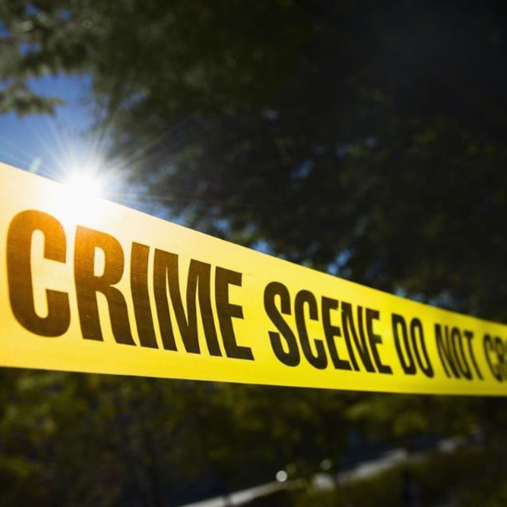 धारावीत खळबळ!:पत्नीची हत्या करून रक्ताने माखलेल्या पतीने मुलाला केला 'व्हिडिओ कॉल'; जादूटोण्याच्या संशयातून निर्घृण खून