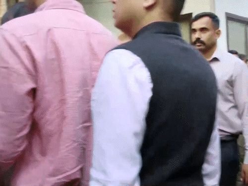 रशियन इनपुटने NIA ने पकडले होते अमेरिकन-युक्रेनियन नागरिक:म्यानमार सीमेवर सशस्त्र गटांना प्रशिक्षण दिले; गटात 14-15 लोक, इतरांचा शोध सुरू